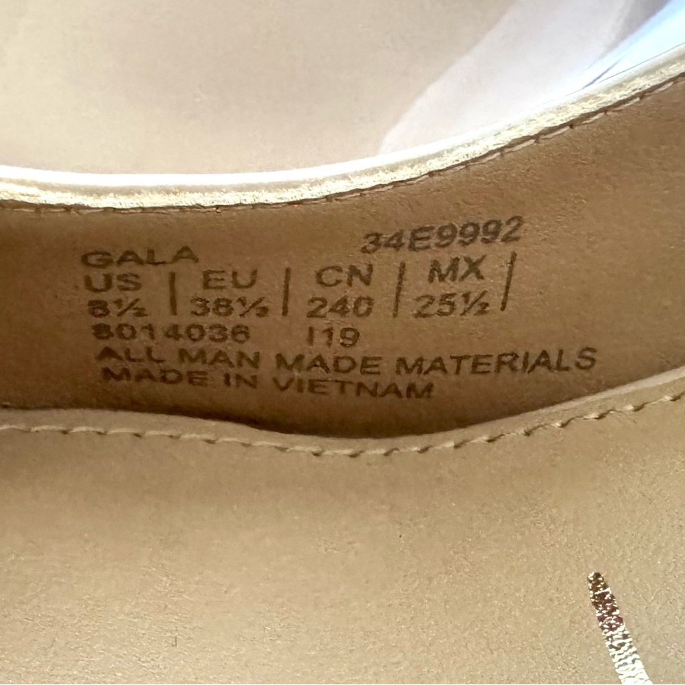 NWT Calvin Klein Slingback Heels, 8.5 - Picture 5 of 5